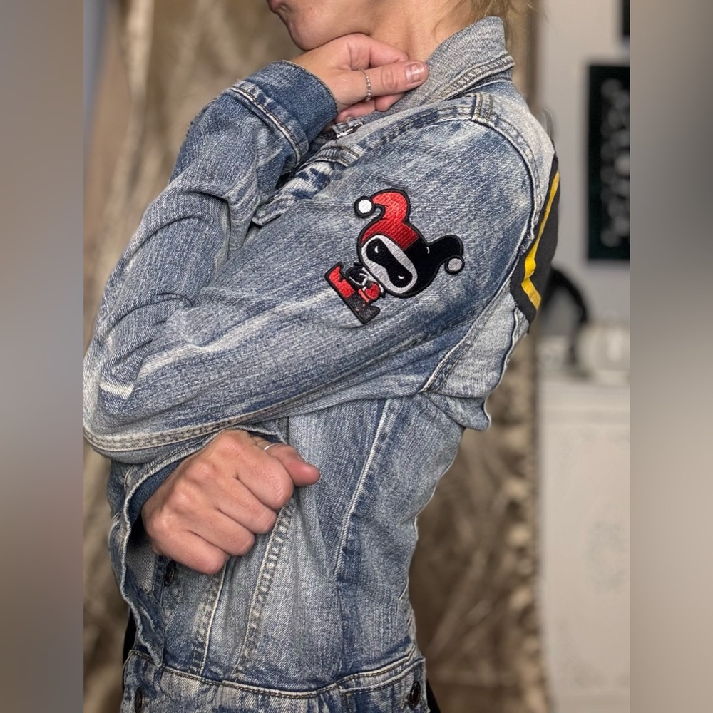 Small customized dc denim jacket